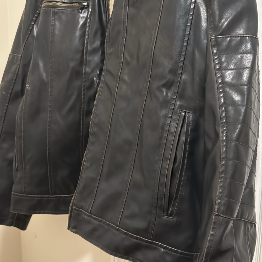 Fleece Lined Levi Leather Jacket - image 5